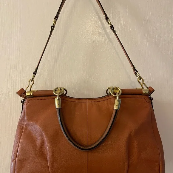 Coach Carrie Satchel in Cognac Leather with Gold Brass Accents - Picture 2 of 16
